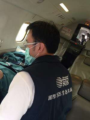 八仙爆炸案 3重傷留學生專機離台