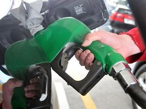 汽柴油7日起各漲2角