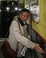 任官如坐針氈  楊志良請辭獲准