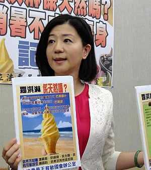 管仁健觀點》不是門神，是看家狗而已