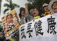 「我不要瘦肉精」 民團發動反攻