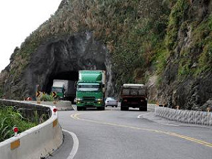 防山區落石  蘇花公路下午5時全線封閉