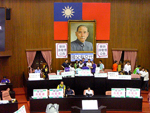 豪雨成災  綠委籲休會救災藍盼停內耗