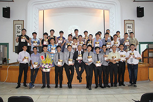 高中資優班飄文青風  攜手出版文青地圖