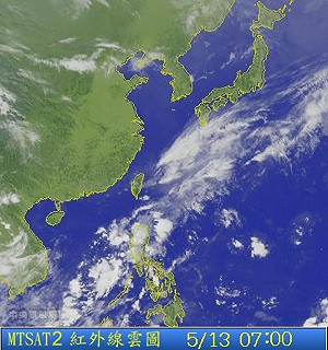 週一鋒面影響  降雨機率仍高氣溫舒適偏熱