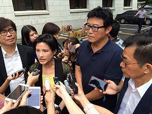 吳思華稱政黨操縱學生 鄭麗君：戒嚴時代指控