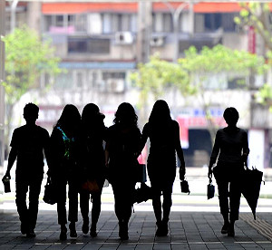 盧燕俐觀點》年輕人，不要只想賺勞力財！