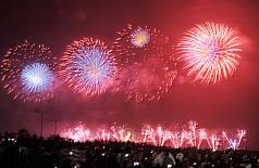 國慶煙火絢麗奪目 照亮彰濱夜空