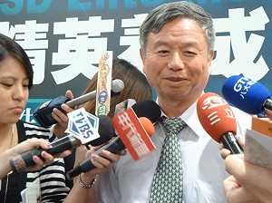 楊志良贊同  由跨藍綠醫師團為扁健檢