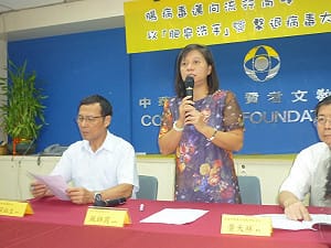 「乾洗手」洗心安？消基會：肥皂水更有效