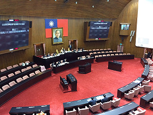 立院三讀  開放大專學歷替代役投入產業