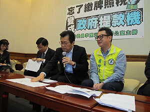 牌照稅未繳  前立委賴坤成遭連續罰1.6倍