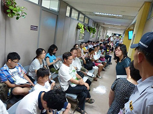 薇閣擬擴大幼兒校舍 近百位北投居民抗議 