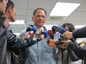 王建煊挺央視落地  游錫堃：頭殼壞去