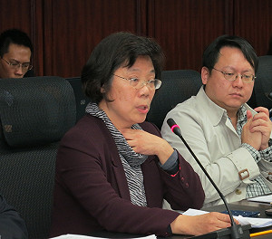 反旺中壓力大 鄭秀玲教授一度落淚