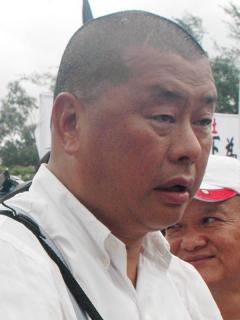 黎智英返台坐鎮  重申不裁員立場