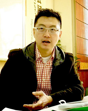 花博上國際媒體? 美國之音廣播員 : 不容易