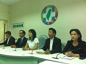 政院不撤NCC名單  綠委：不重提不審