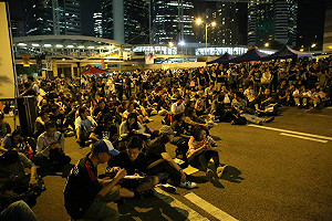 香港立法會主席：港府應努力獲學生理解