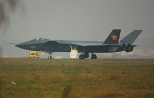 中國隱形戰機曝光？  全球軍事迷關注