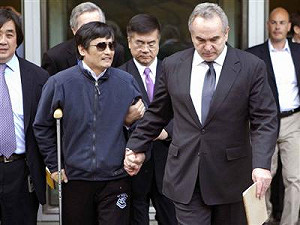 陳光誠：中共同意協助辦理護照申請