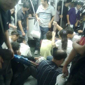 上海地鐵發生追撞  造成260人受傷