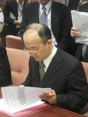 4G執照賣300億  立委：太便宜