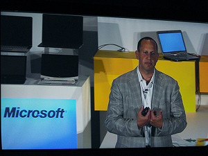 搞雲端  微軟秀與廣達合作新產品