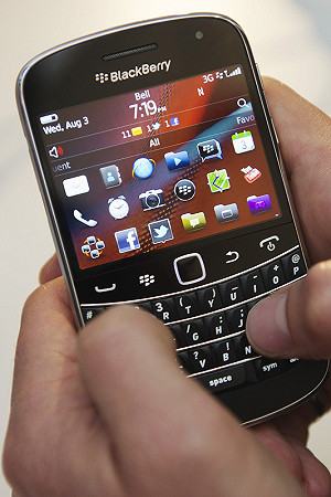 黑莓機斷線第2天  拉美印度也淪陷