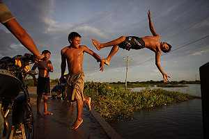 臭味相投？ 研究：基因相似容易當朋友