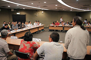 苑裡風車工期展延會議 自救會和通威互批