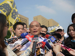 蘇貞昌：立刻停建核四才有誠意