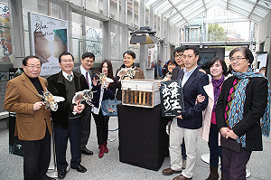 蜜蜂刺青   紀錄片「蜂狂」揭露大量死亡秘密