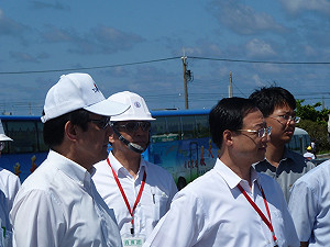 能源之旅成背書之旅？江揆口誤惹議