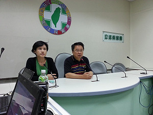 民進黨團：絕不讓步 佔議場抗爭到8/6