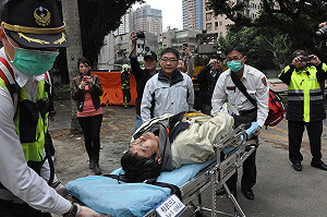 強驅離護樹志工  新北府：愛樹更愛人