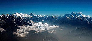 世界最高峰冰河縮小 50年來減少14%