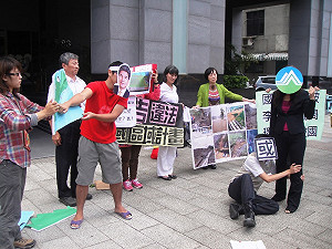 環團奮力一搏  倒數2天擋「亡國法案」