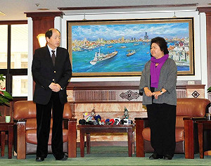 張虔生訪陳菊  保證符合環保高標盼速復工