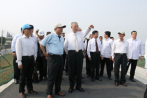 不排除外移  吳揆：五輕104年遷廠