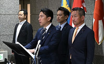 北韓一日兩射彈道飛彈 日防衛相小泉經「北京管道」嚴正抗議