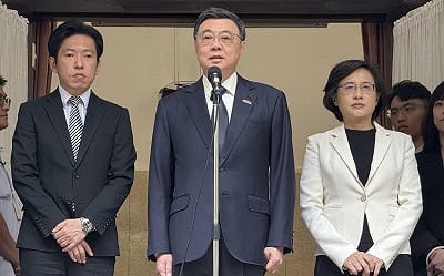 立院被諷先天條件不良 藍黨團火大罵：卓揆病得不輕