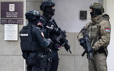 武契奇敗選後曾想搞政變!英媒揭想用武力繼續掌權 在多方勸阻後退讓