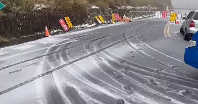 三月雪美如糖霜！合歡山積雪1.2公分