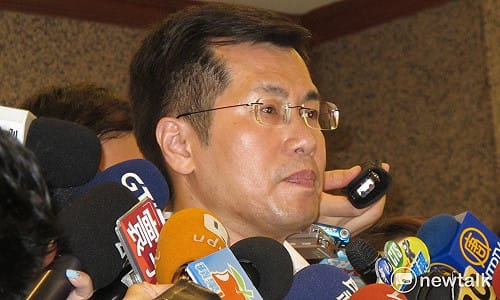 緋聞造成家人社會困擾   羅致政道歉