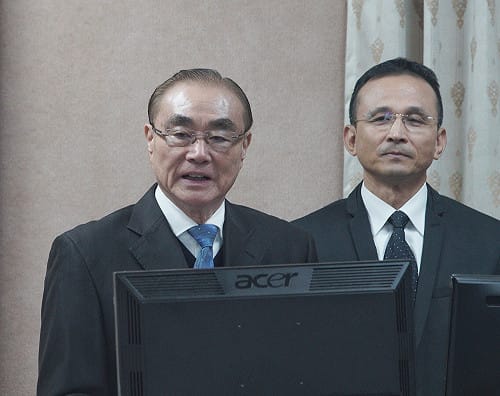 共空軍轟6經宮古水道 馮世寬：全程監偵