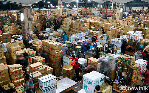 良影一二》直擊農曆年前搶搶滾的北農果菜批發市場