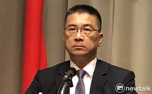 內政部長徐國勇走馬上任  首日視察消防署