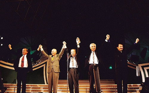 許信良眼中的黃信介  劉邦型台灣民主運動領導人