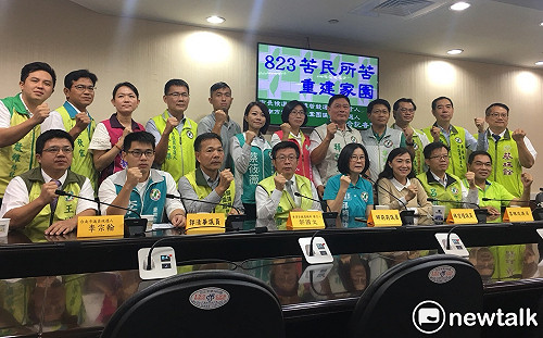 黃偉哲及議員籲  淹水20公分就能補助